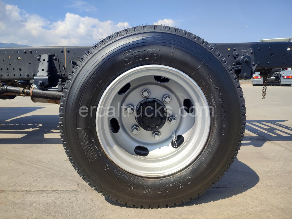 2012 Model Isuzu Npr 8 - Şasi - 6 Teker